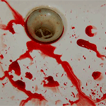 Кровь в раковине
